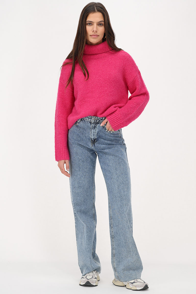 Pink wide sweater with turtleneck | My Jewellery