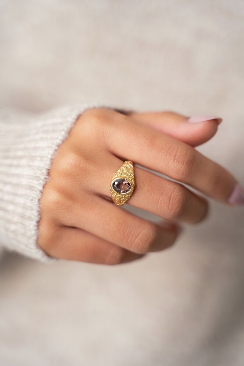 Vintage burgundy crystal signet ring