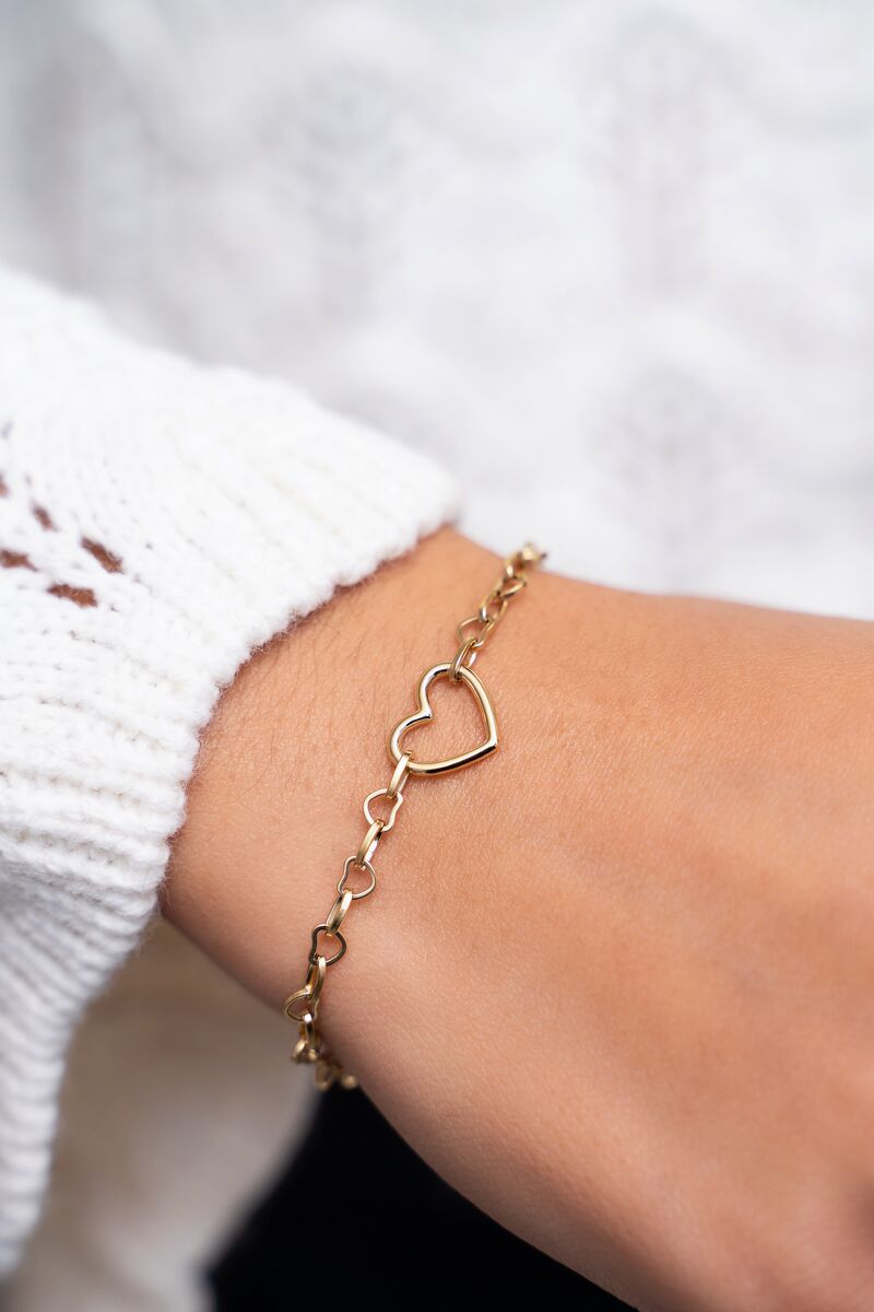 Bracelet with small open heart charm | My Jewellery