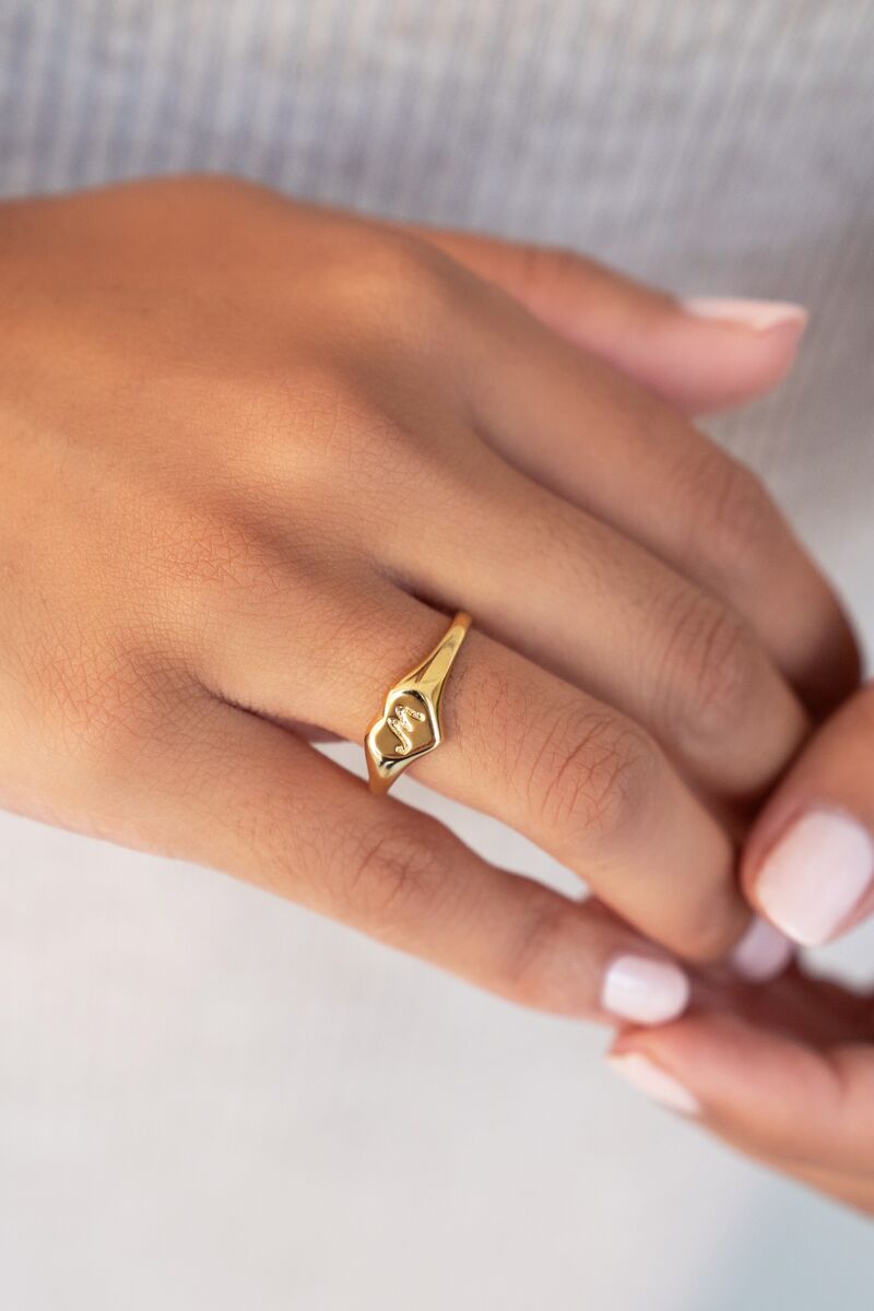 Hartjes zegelring met initial | My Jewellery