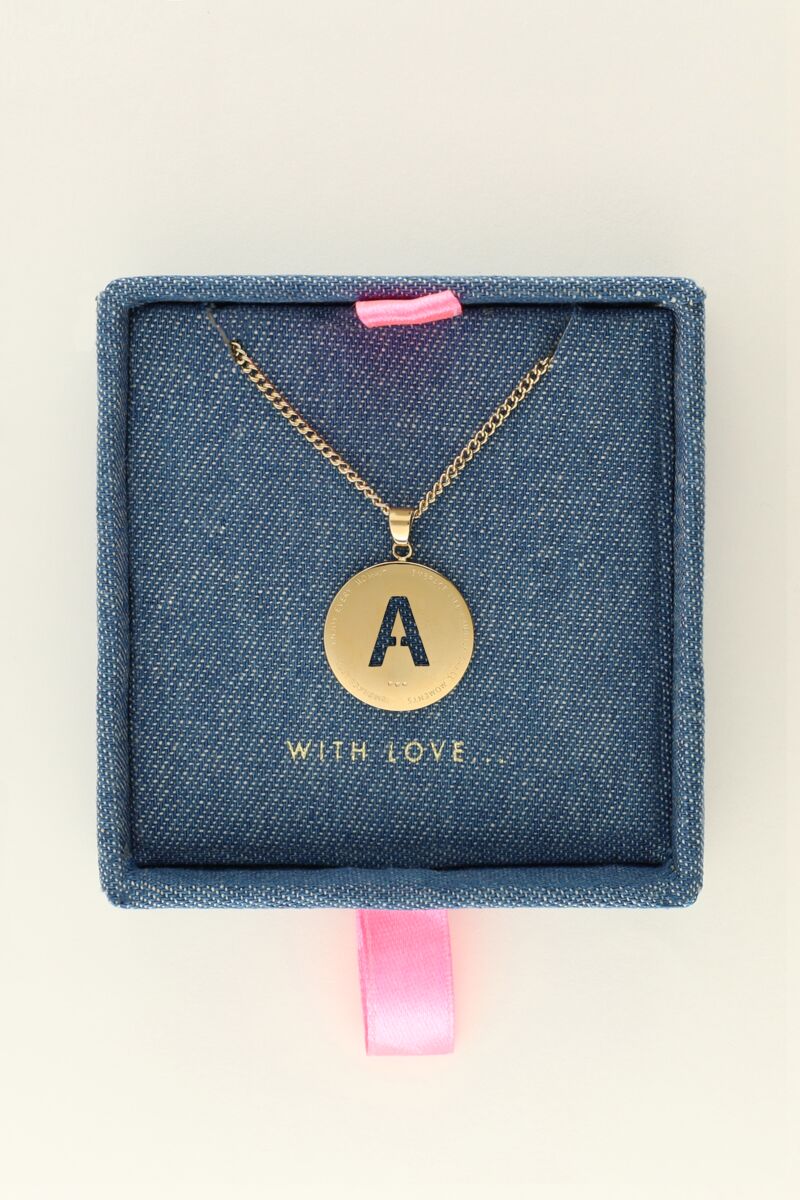 Collier chaîne à médaillon initiale