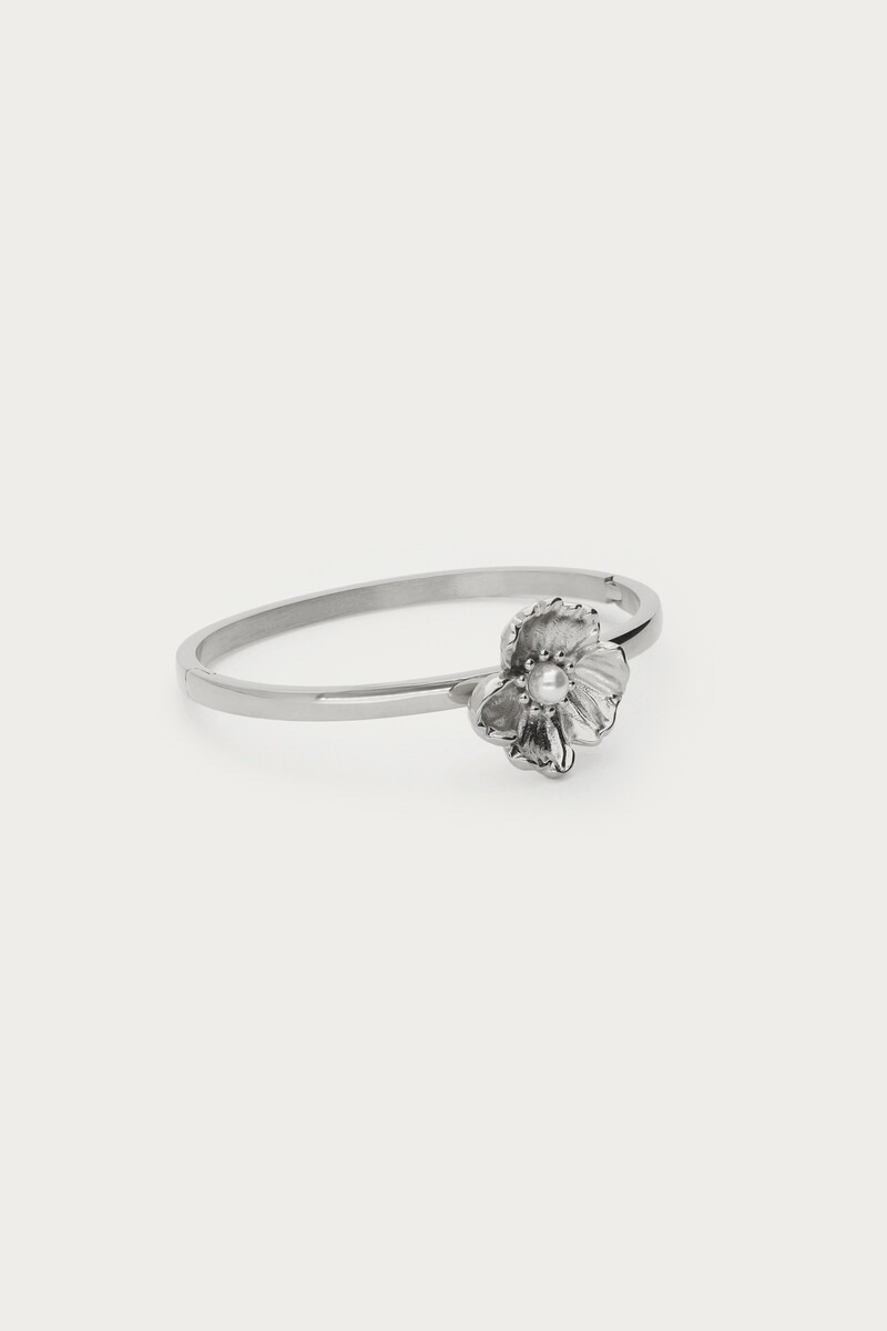 Bangle with ranunculus flower and faux pearl | My Jewellery