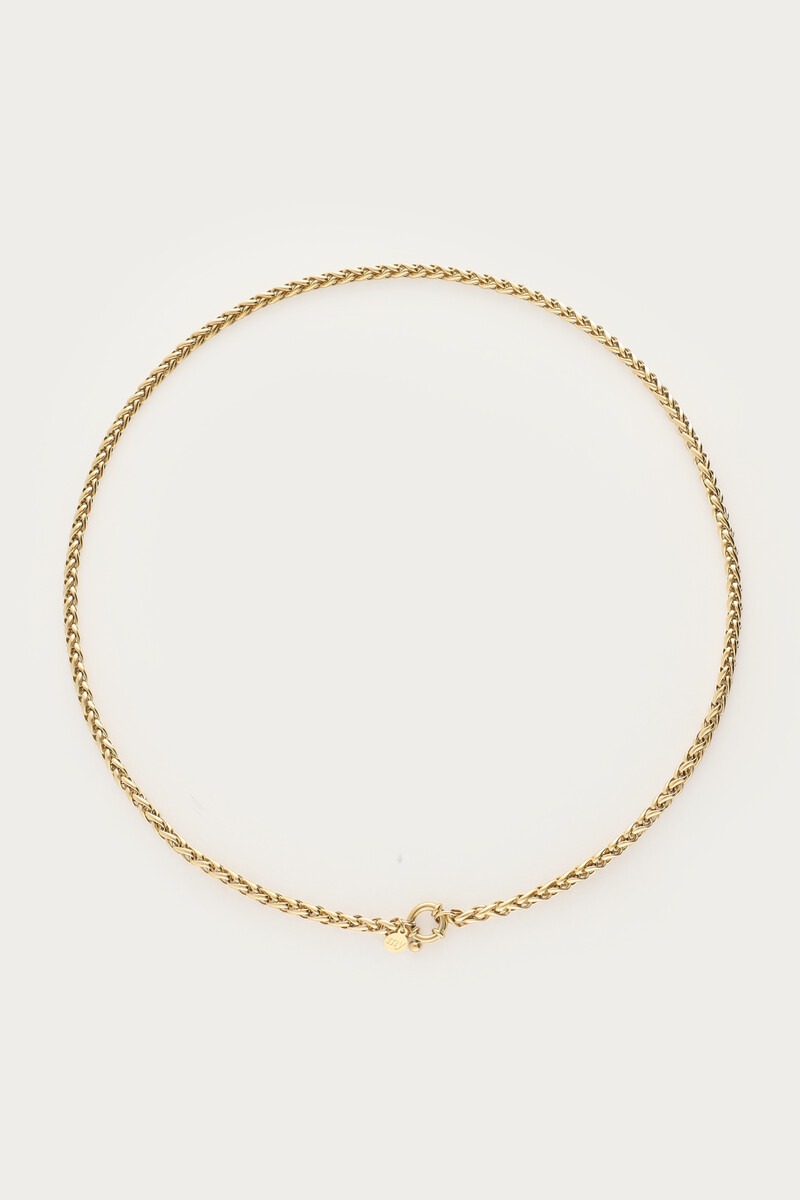Basic chain necklace with clasp
