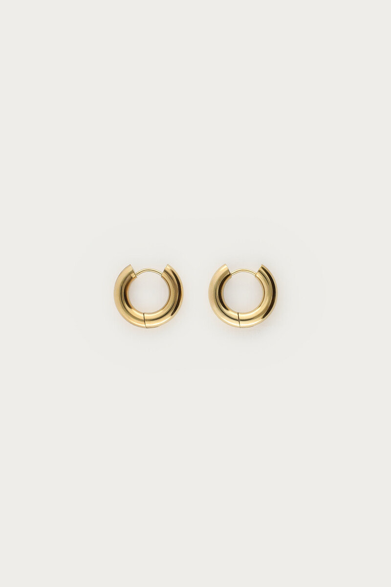 Basic wide hoop earrings