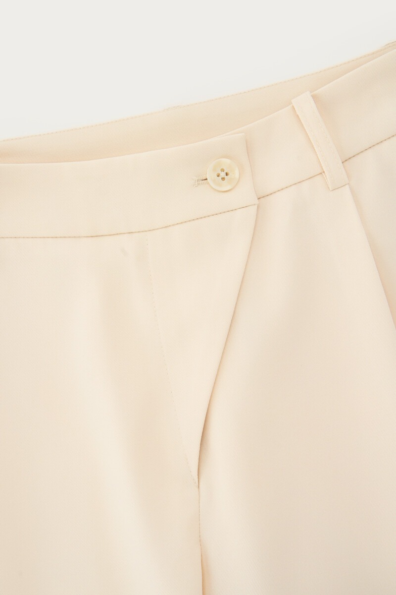 Beige basic pants with wide legs | My Jewellery