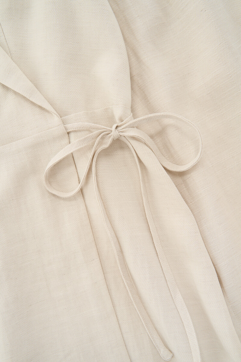 Beige dress with puff sleeves | My Jewellery