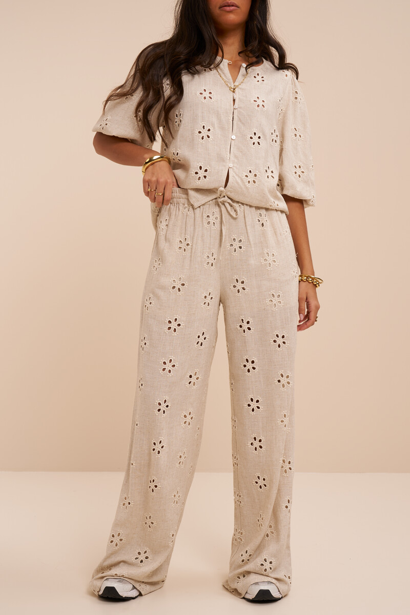 Beige embroidery anglaise trousers | My Jewellery