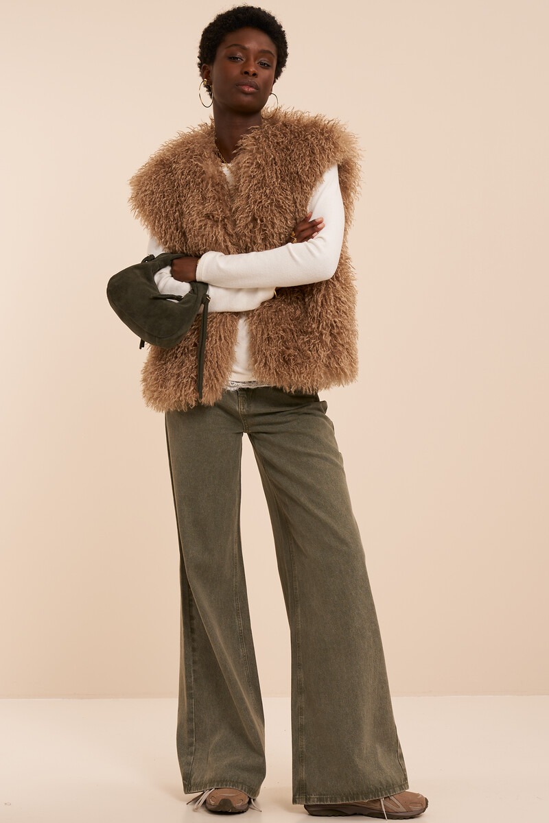 Beige gilet in faux fur look | My Jewellery