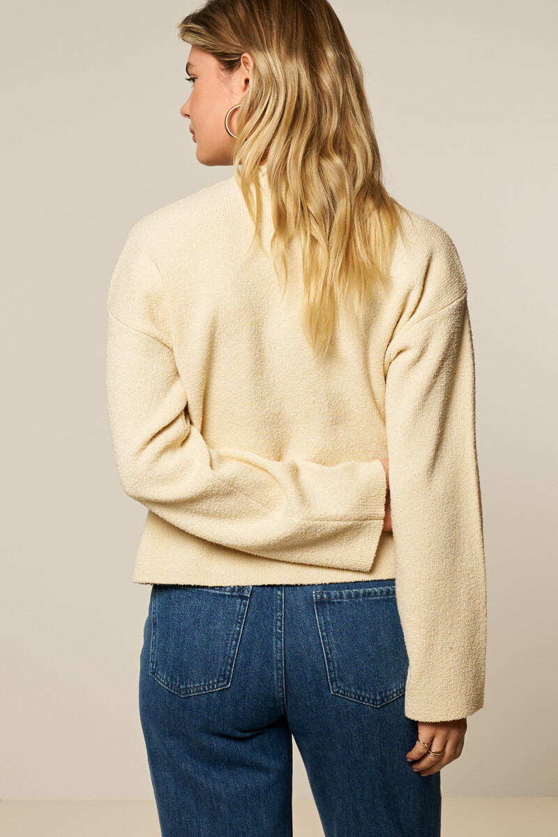 Beige knit cardigan with gold buttons | My Jewellery