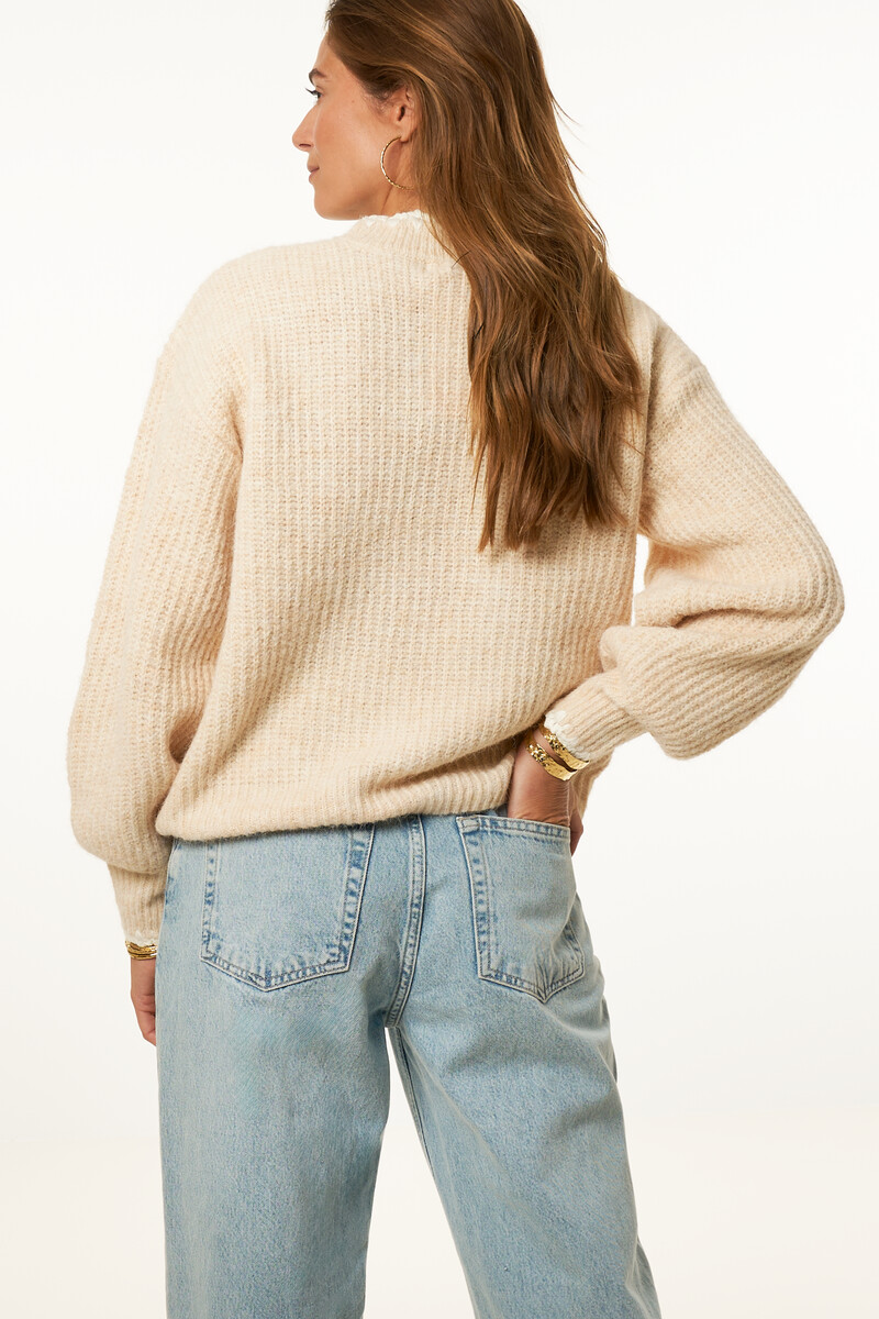 Beige knitted sweater with crochet details | My Jewellery