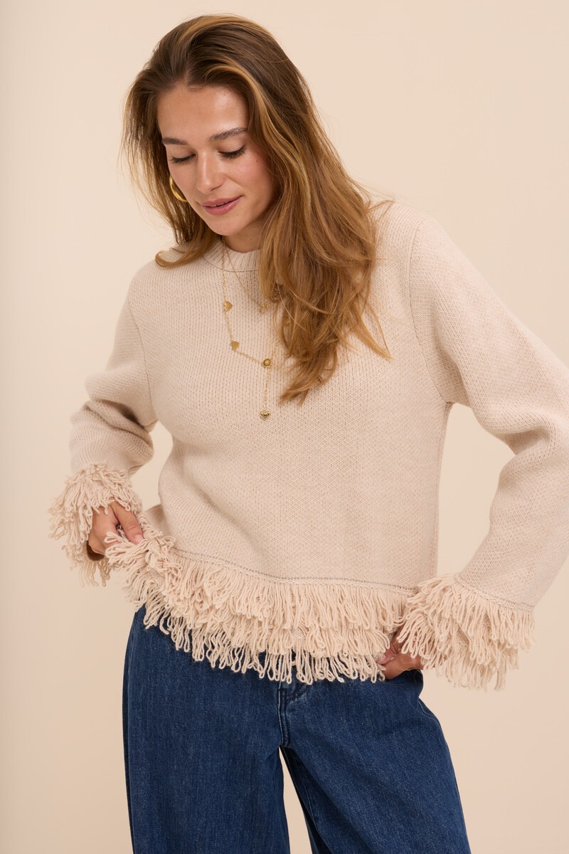 Beige knitted sweater with fringes | My Jewellery