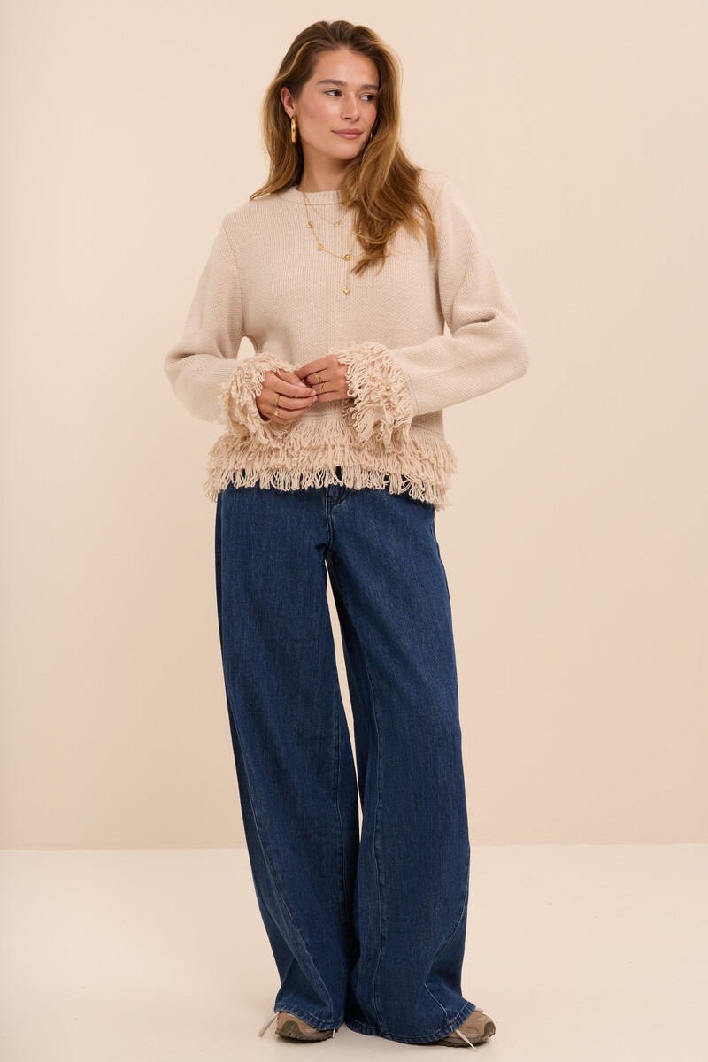 Beige knitted sweater with fringes | My Jewellery