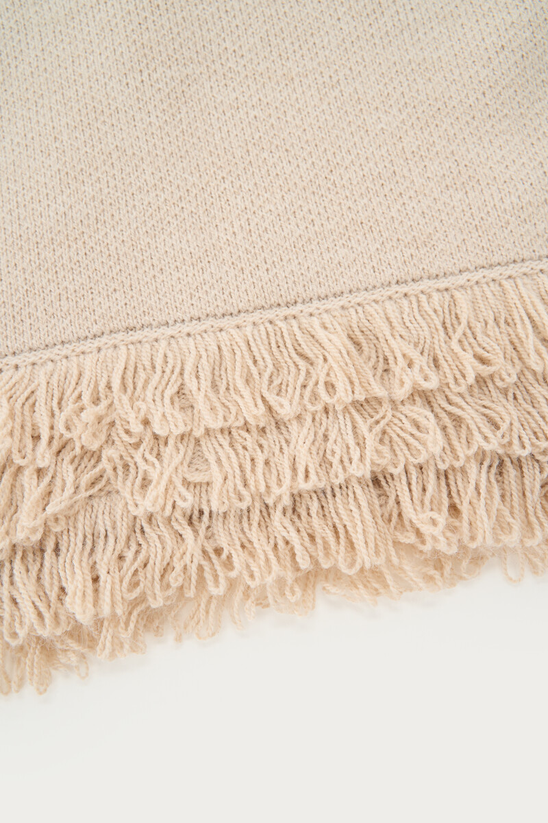 Beige knitted sweater with fringes | My Jewellery