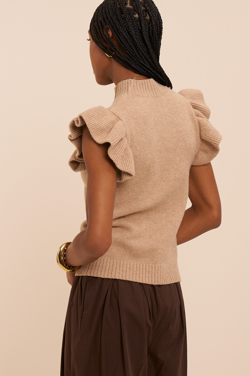 Beige knitted top with ruffles | My Jewellery
