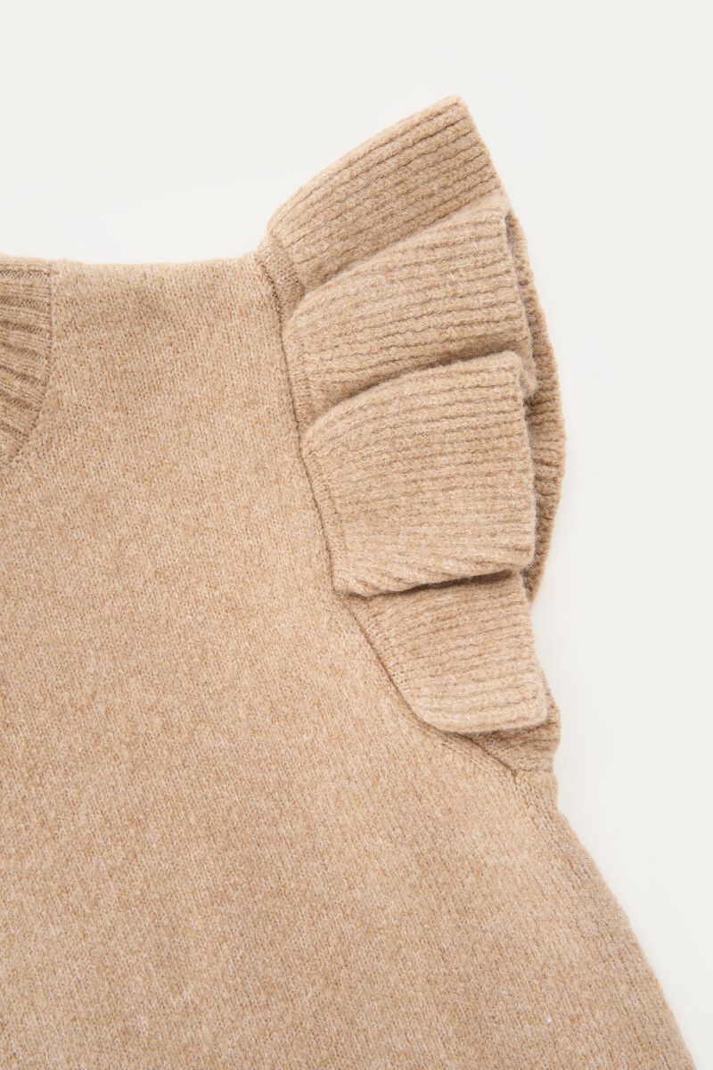 Beige knitted top with ruffles | My Jewellery