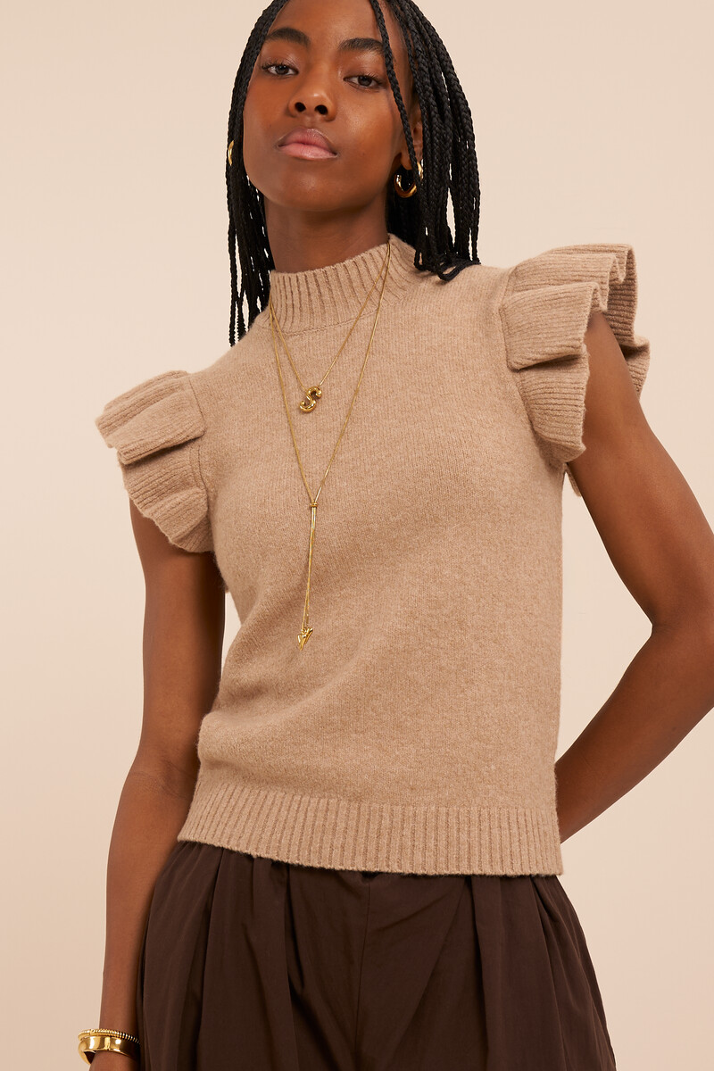 Beige knitted top with ruffles | My Jewellery