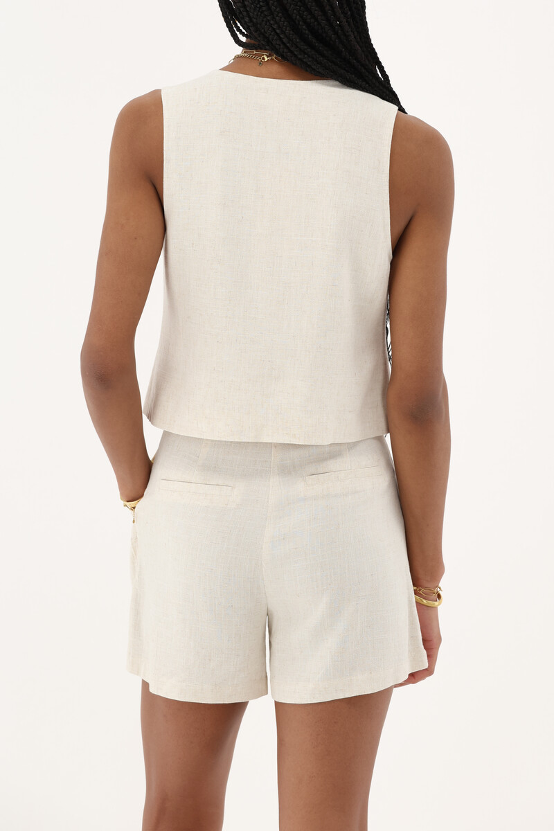 Beige linen look bermuda shorts | My Jewellery