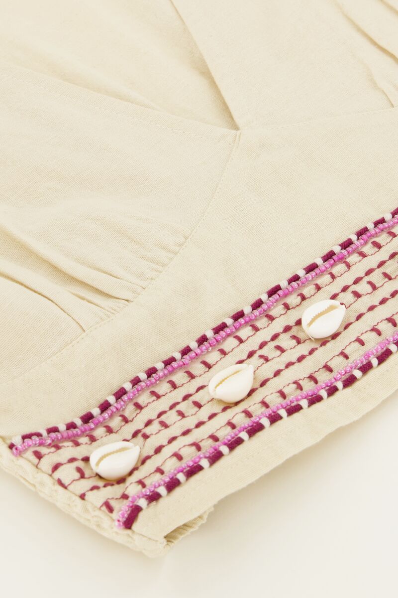 Beige linen look top with scallops | My Jewellery