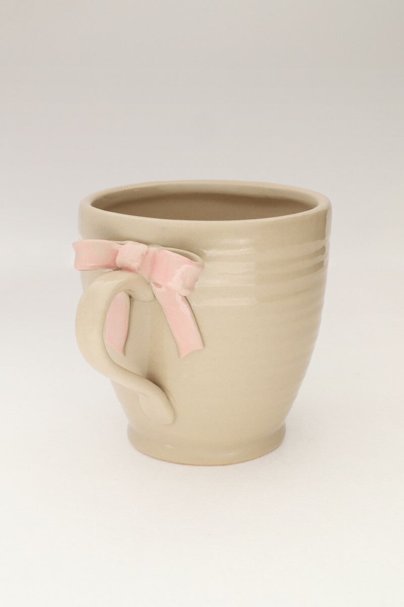 Beige cup with bow | My Jewellery