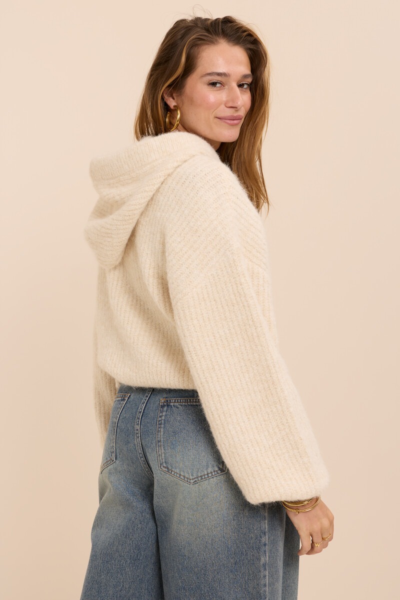 Beige oversized knitted sweater with hood | My Jewellery