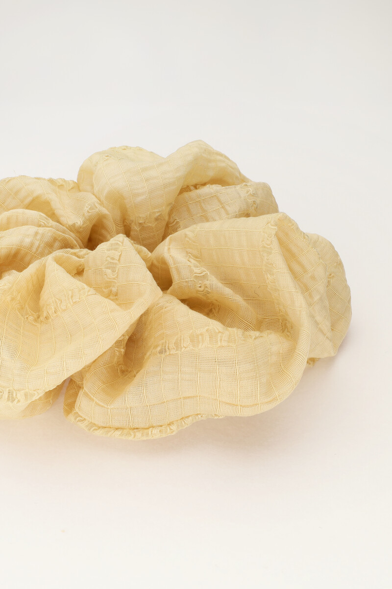 Beige scrunchie with texture | My Jewellery