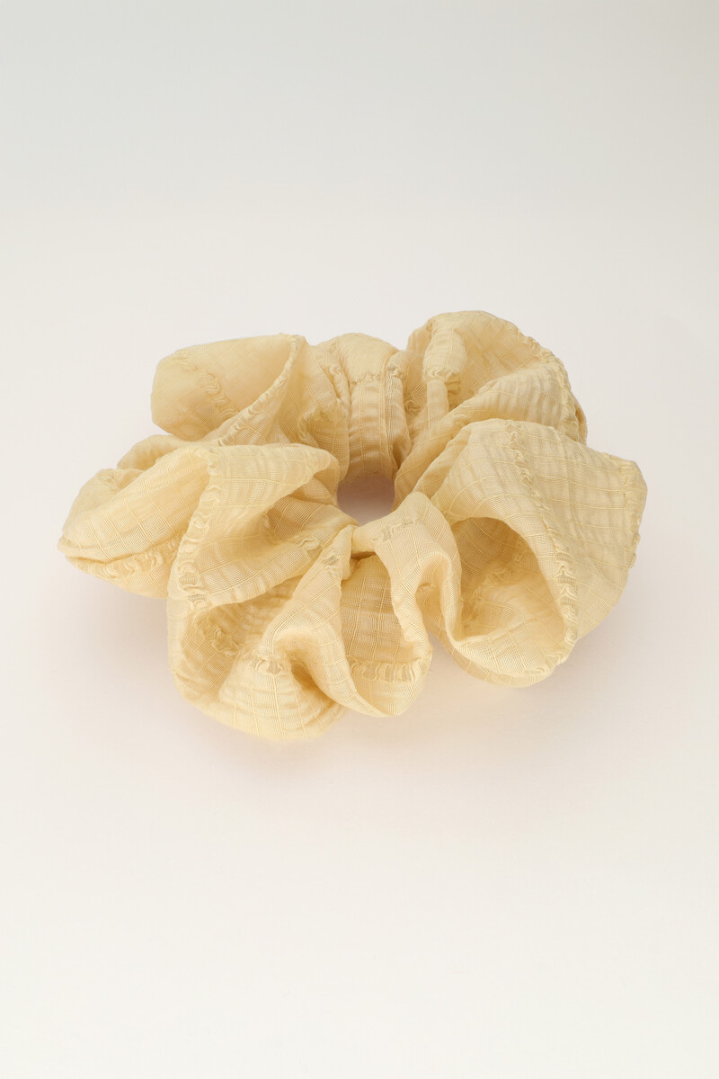 Beige scrunchie with texture | My Jewellery