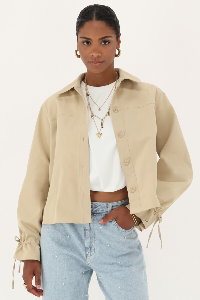Beige short trench coat | My Jewellery