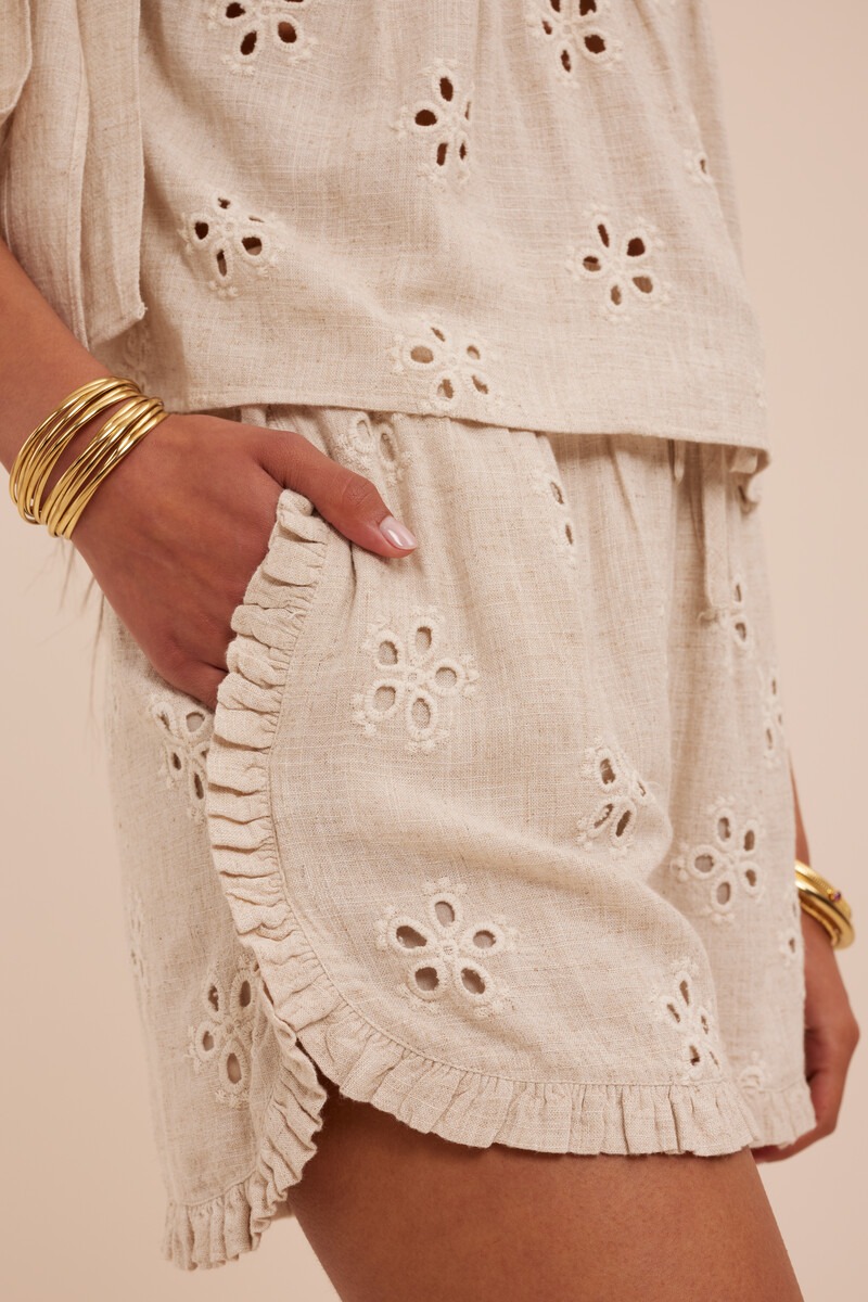 Beige shorts with elasticated waistband and embroidery | My Jewellery