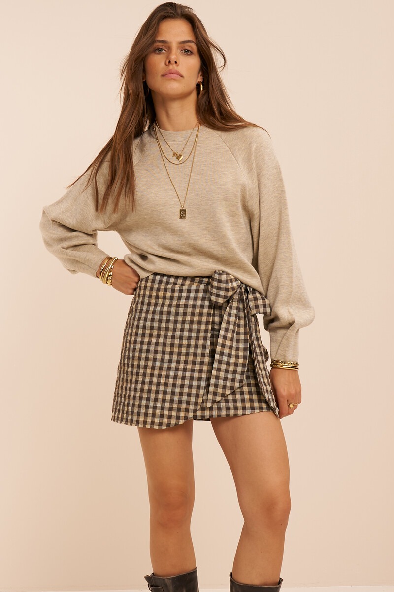Beige sweater with barrel sleeves | My Jewellery