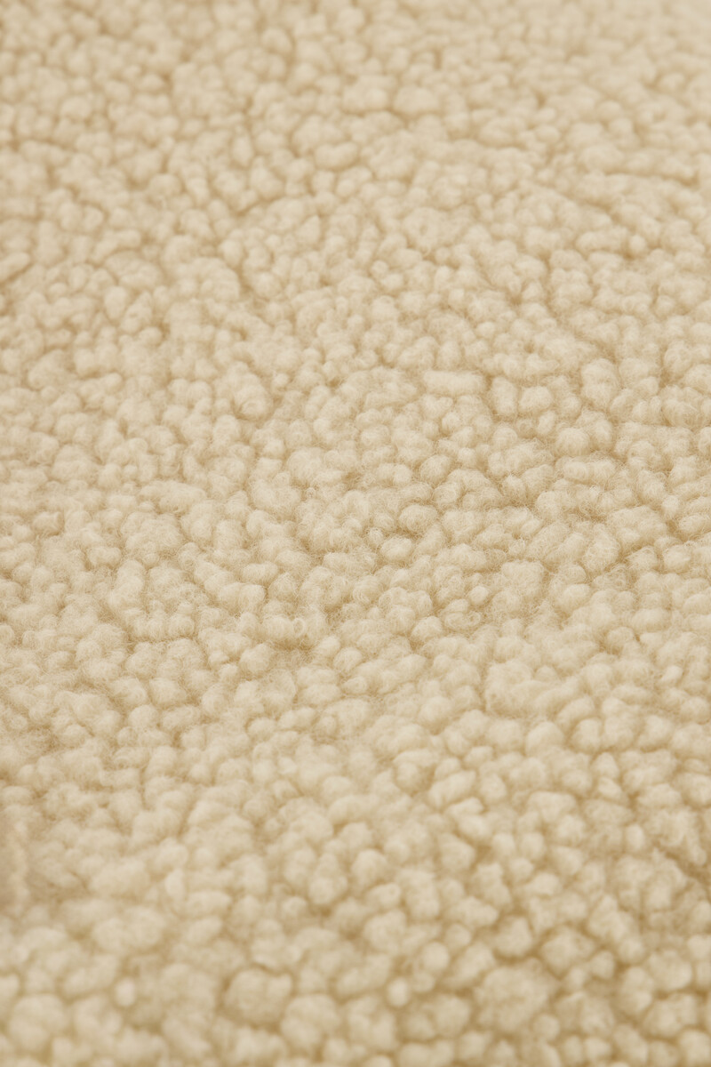 Beige teddy tote bag with ruffle strap | My Jewellery