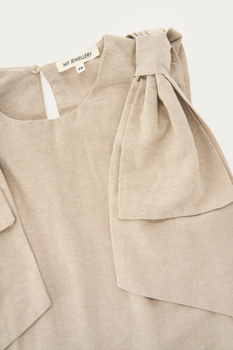 Beige top with bow details | My Jewellery