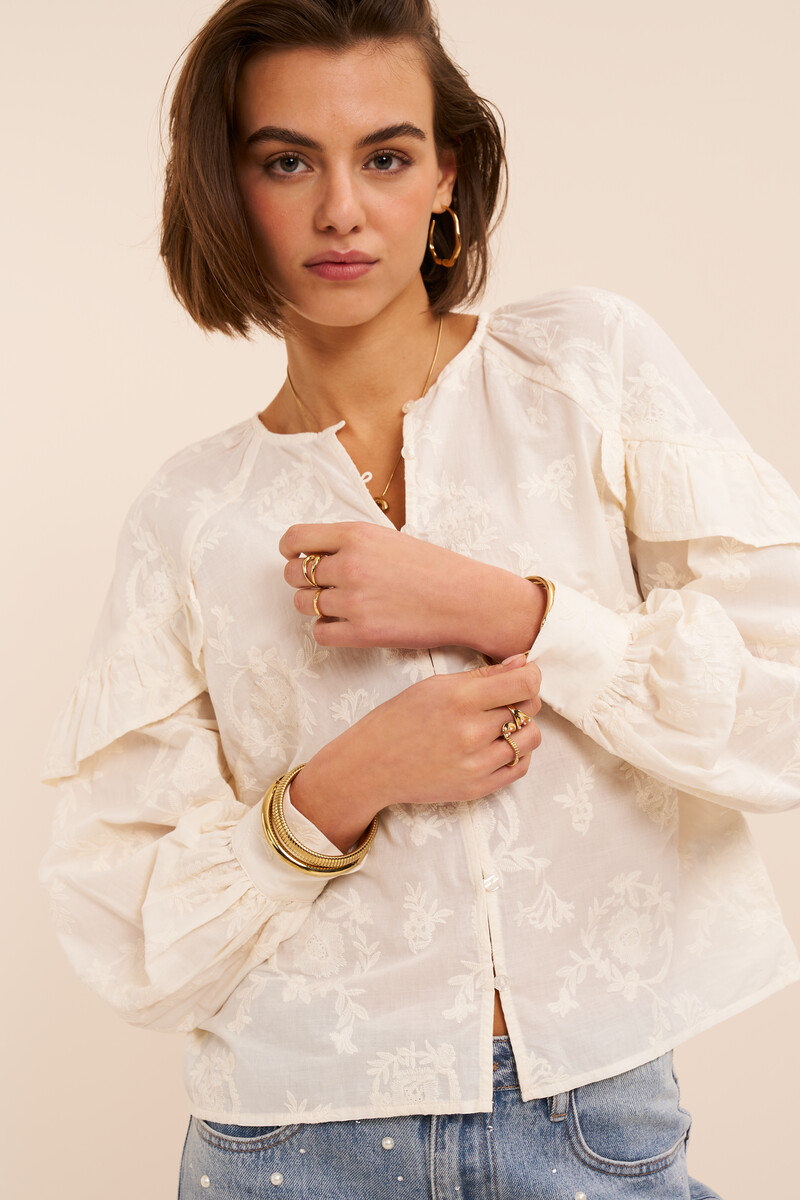 Beige top with ruffles and embroidery details | My Jewellery