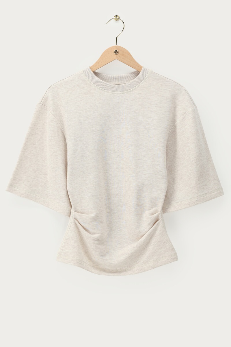 Beige top with short sleeves and pleats | My Jewellery