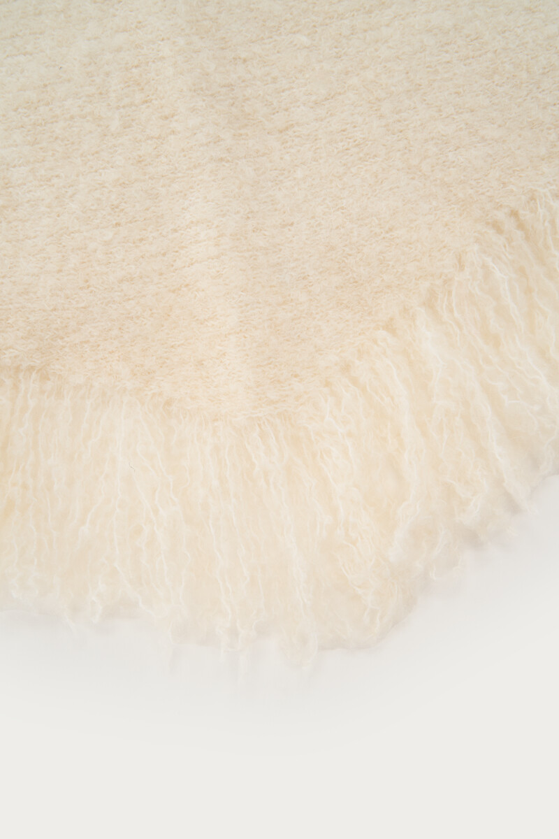 Beige triangle scarf with fringes | My Jewellery
