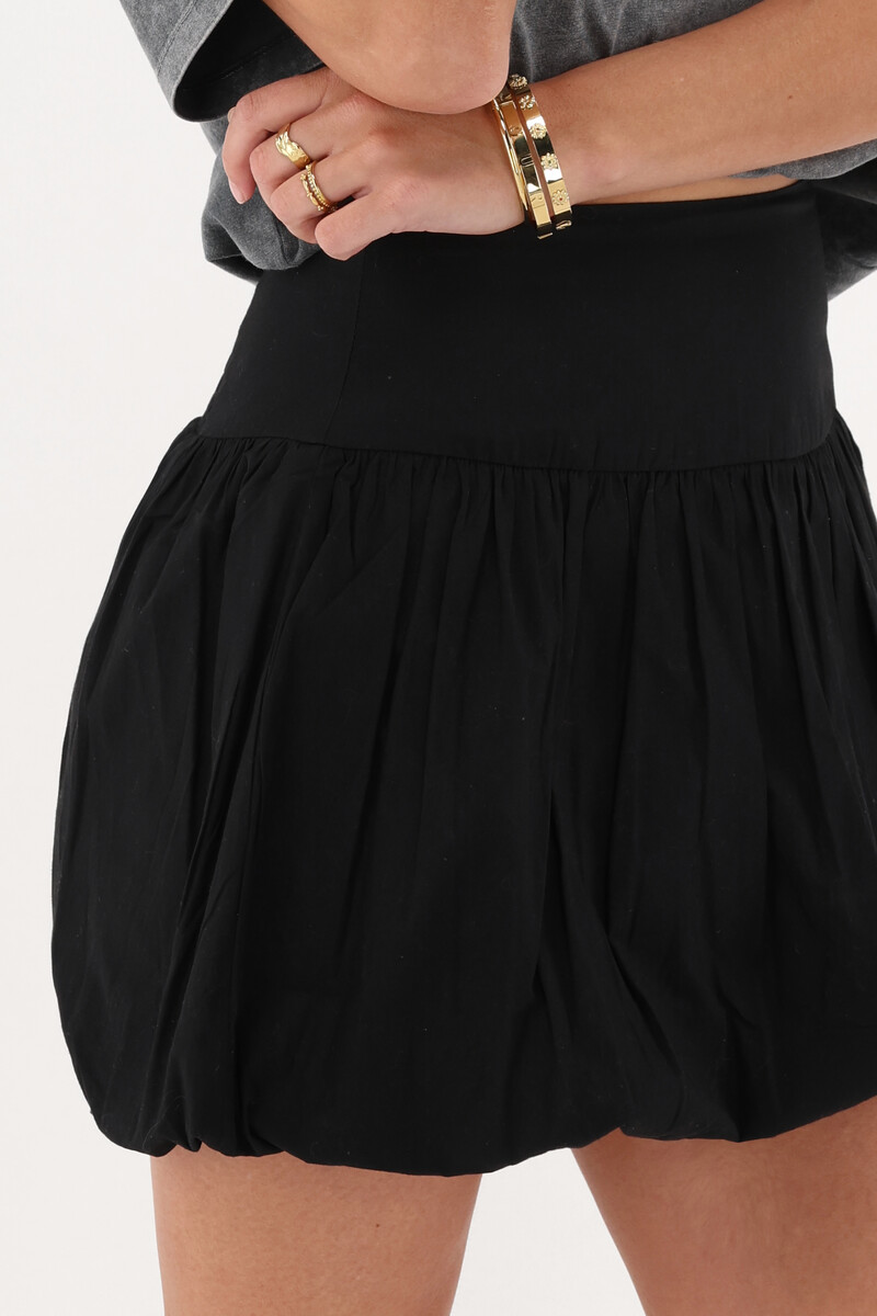 Black balloon skirt | My Jewellery