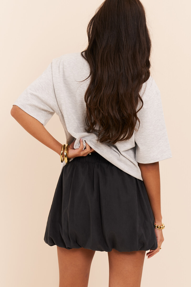 Black balloon skirt with elastic band | My Jewellery