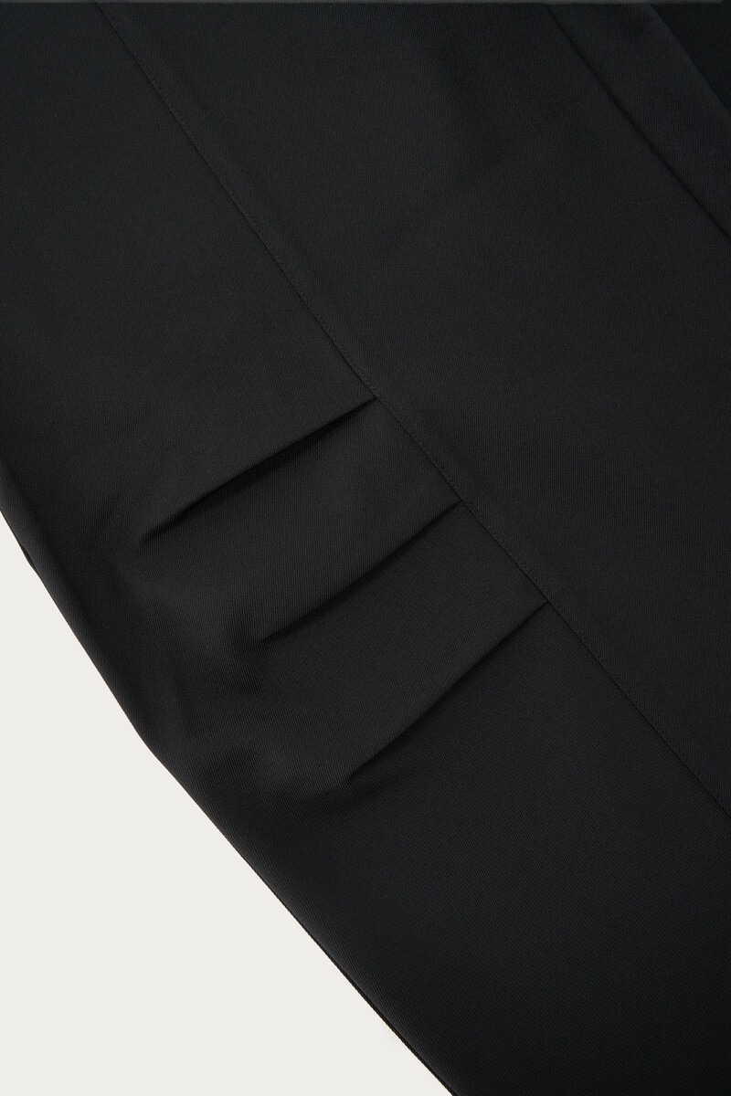 Black barrel trousers with seams | My Jewellery