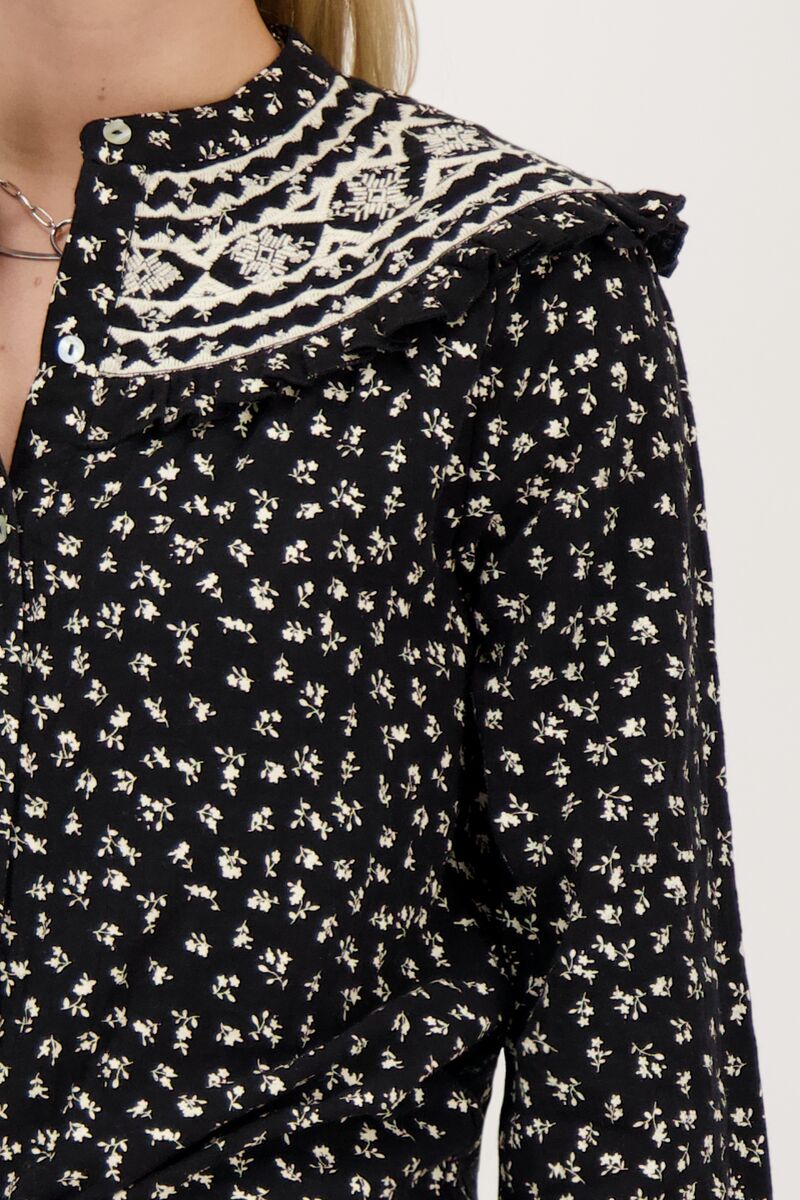 Black blouse with flowers and embroidery | My Jewellery
