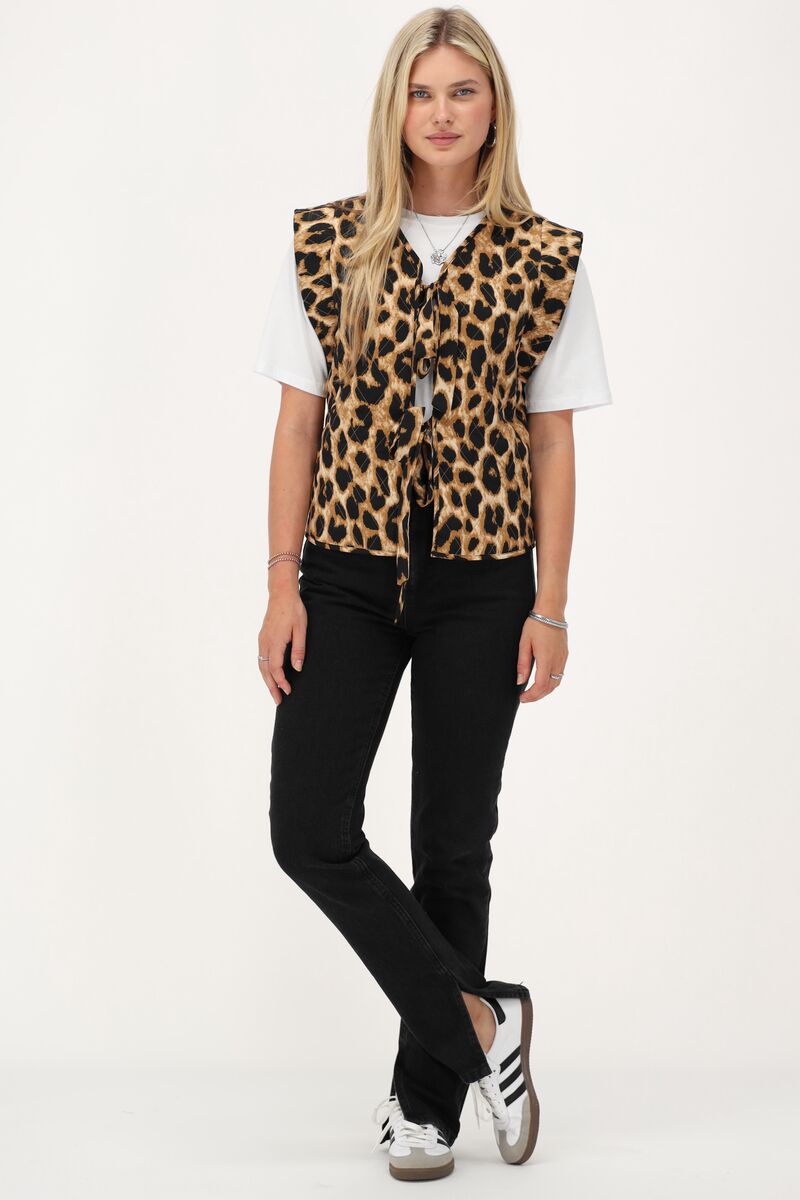 Black jeans with split | My Jewellery