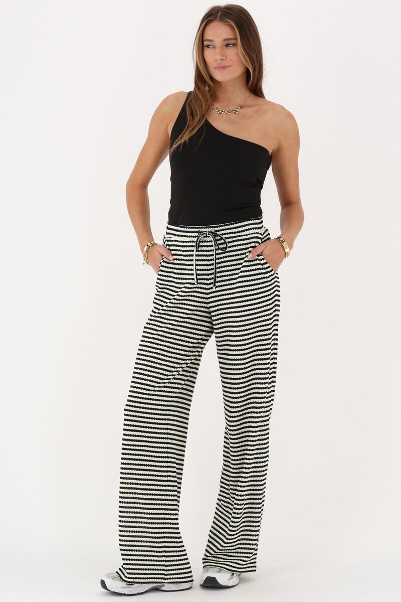 Black one-shoulder top | My Jewellery