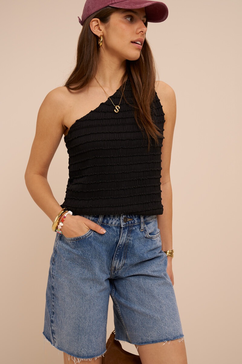 Black one-shoulder top with structure | My Jewellery