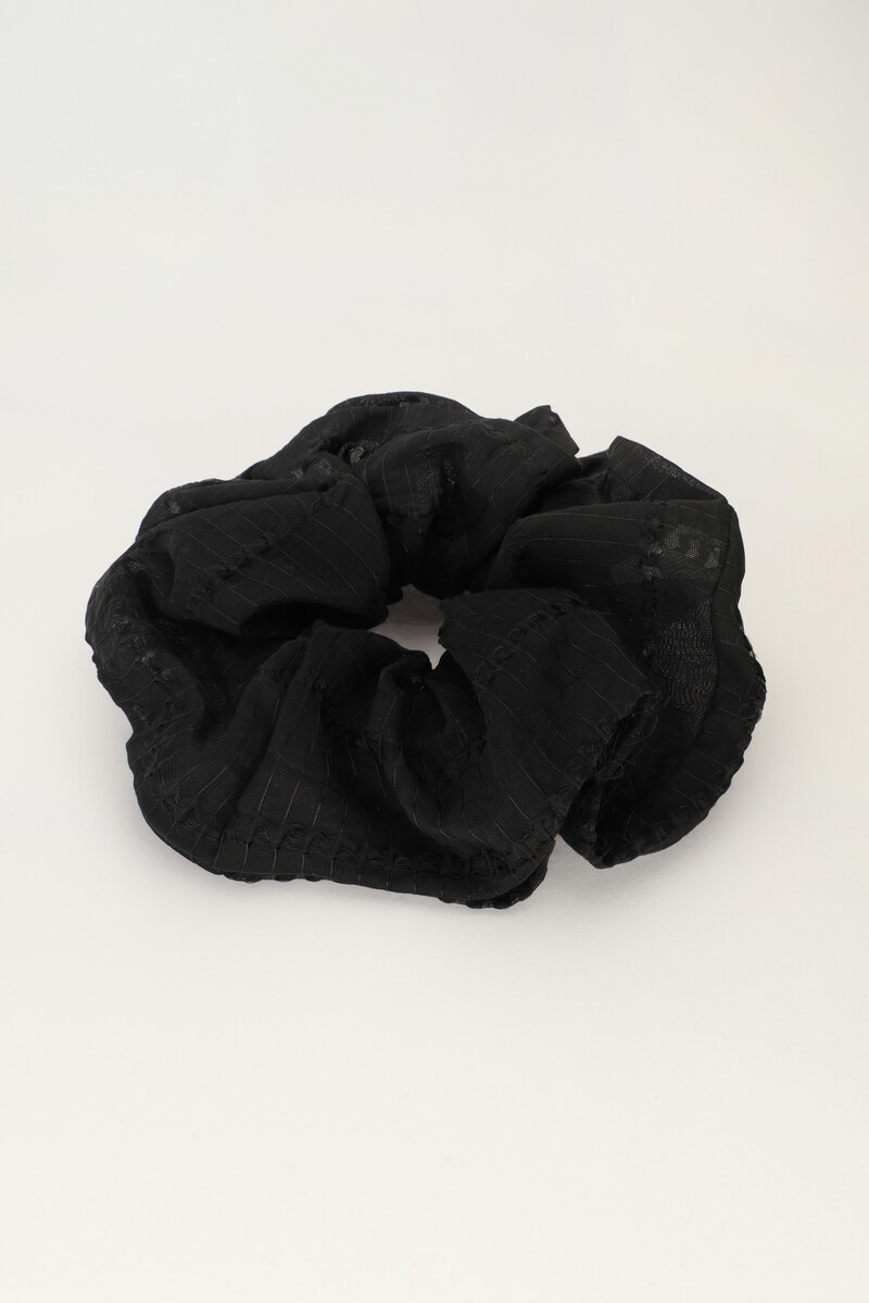 Black scrunchie with texture | My Jewellery