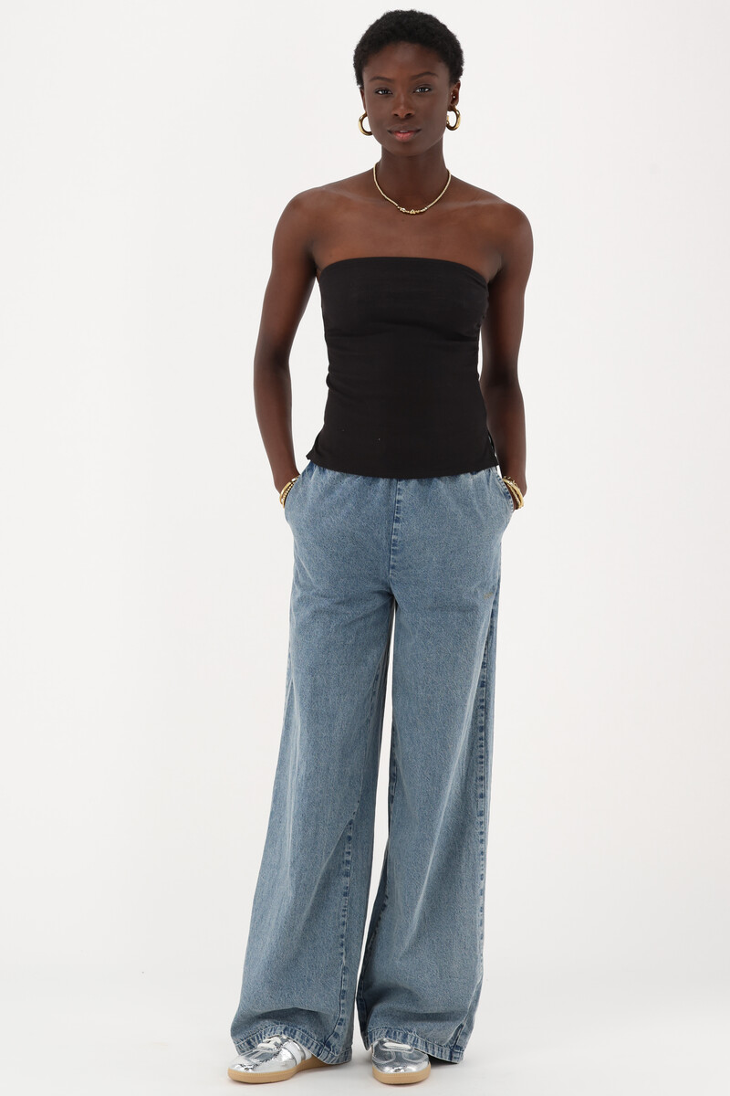 Black strapless rib top