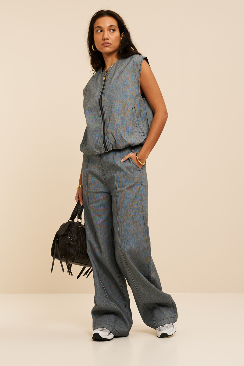 Black striped trousers with pintuck | My Jewellery