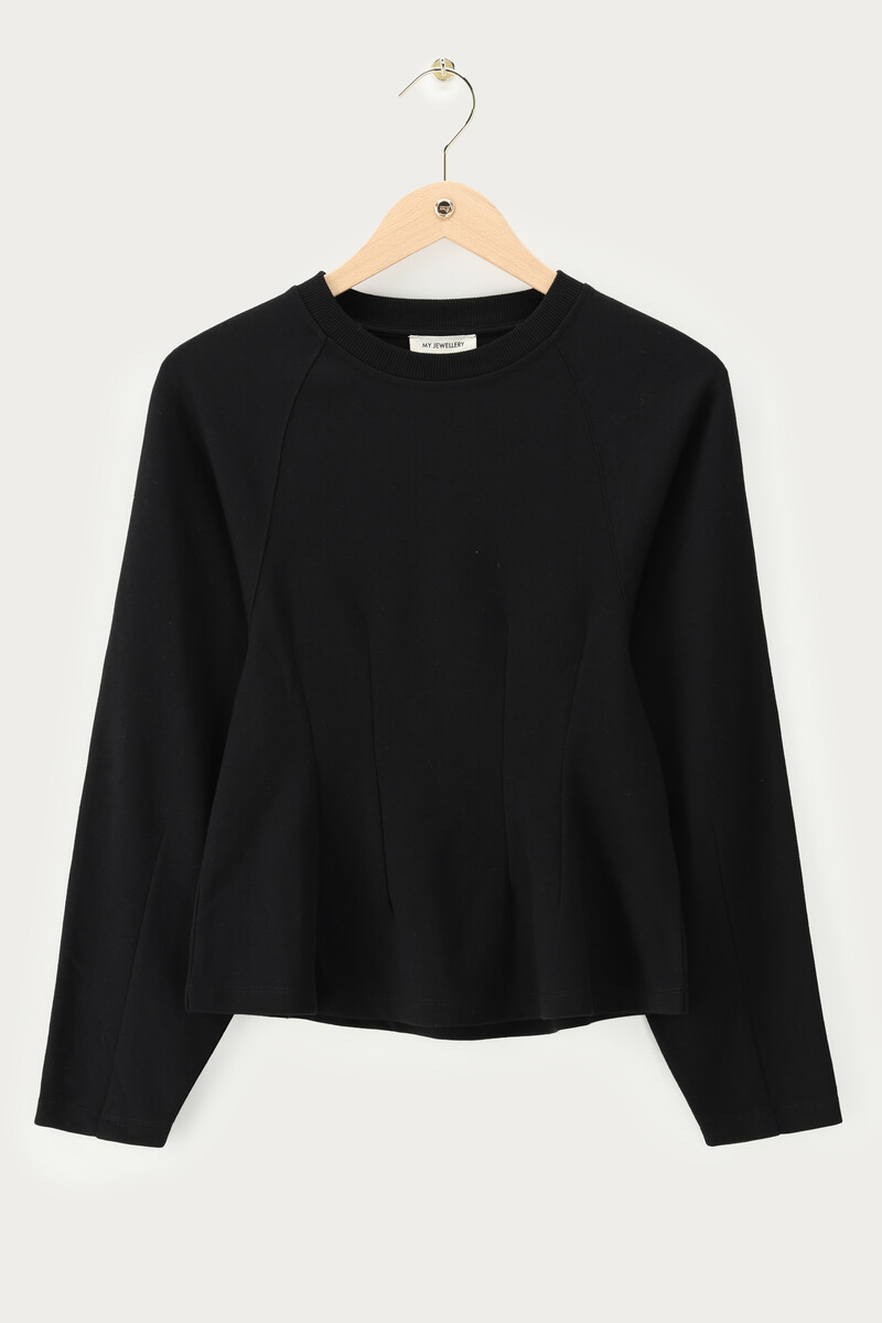 Black sweater with barrel sleeves | My Jewellery