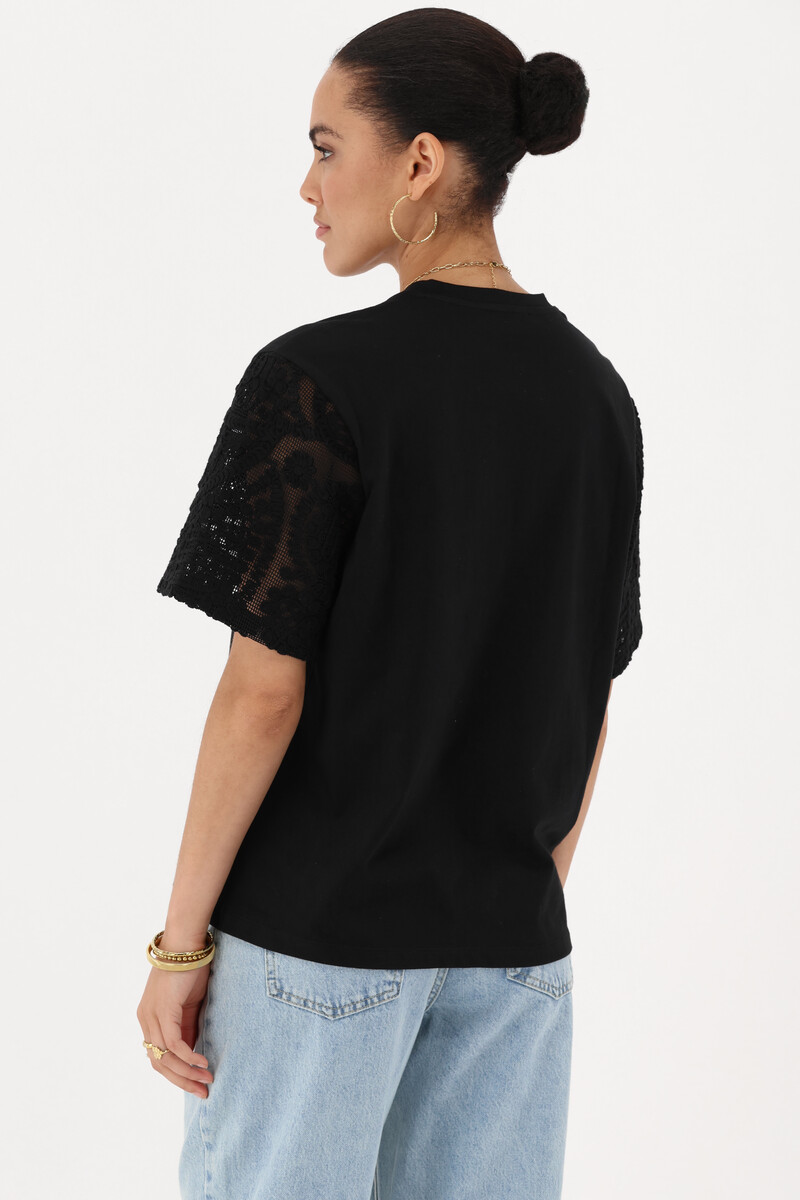 Black T-shirt with embroidery sleeves | My Jewellery