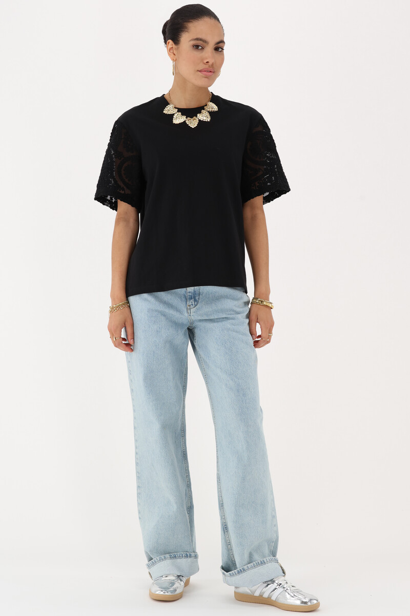 Black T-shirt with embroidery sleeves | My Jewellery