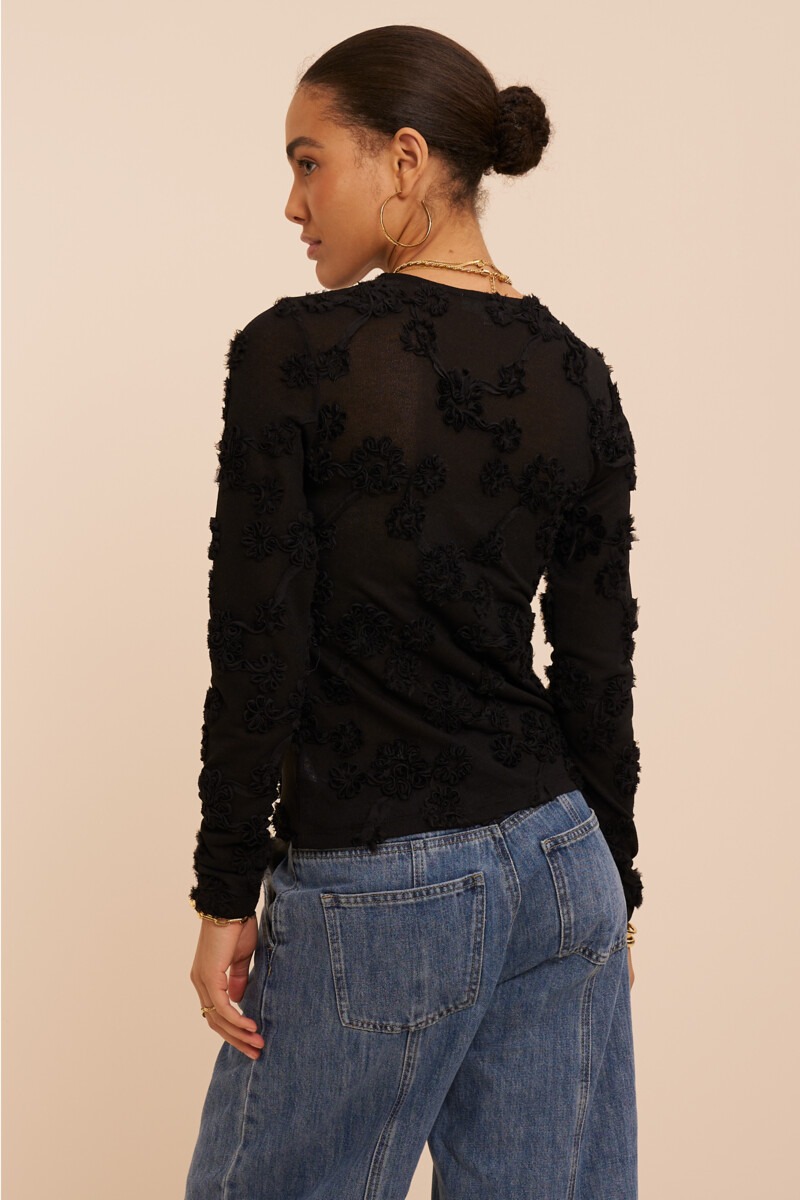 Black top with long sleeves and embroidered flowers | My Jewellery