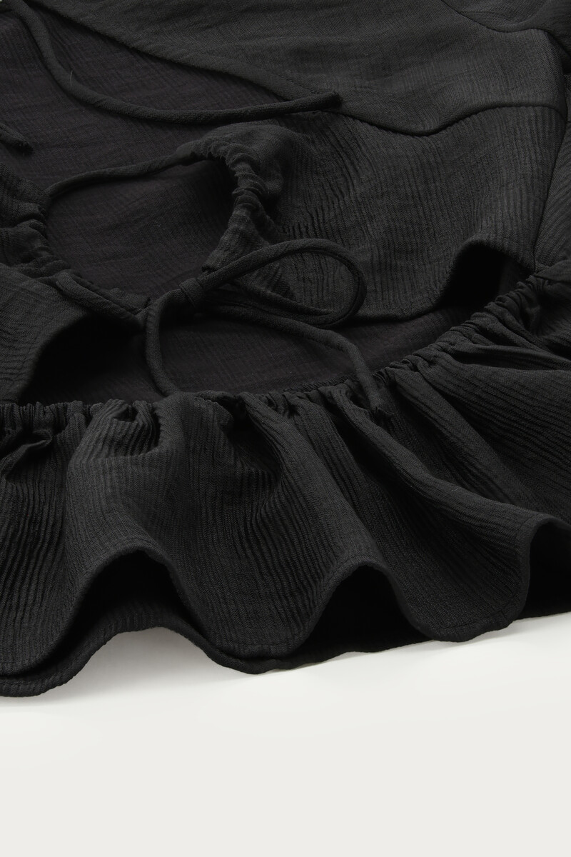 Black top with open back | My Jewellery