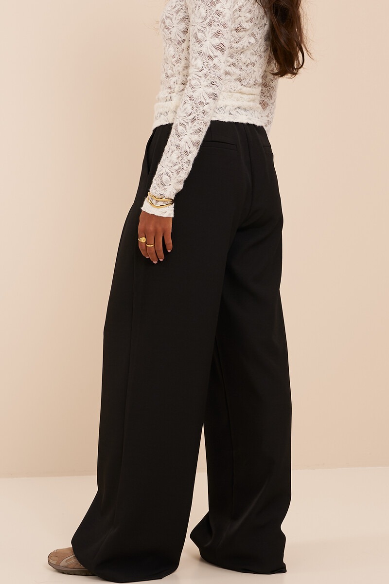 Black trousers with lace-up details | My Jewellery